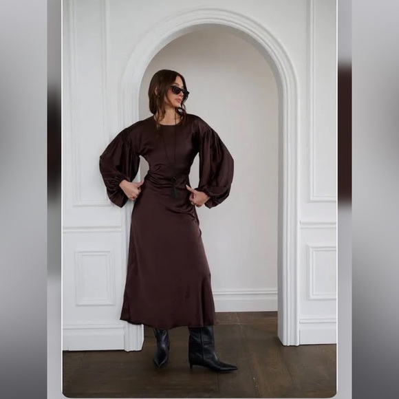 WeWoreWhat Brown Maxi Dress - Picture 4 of 6